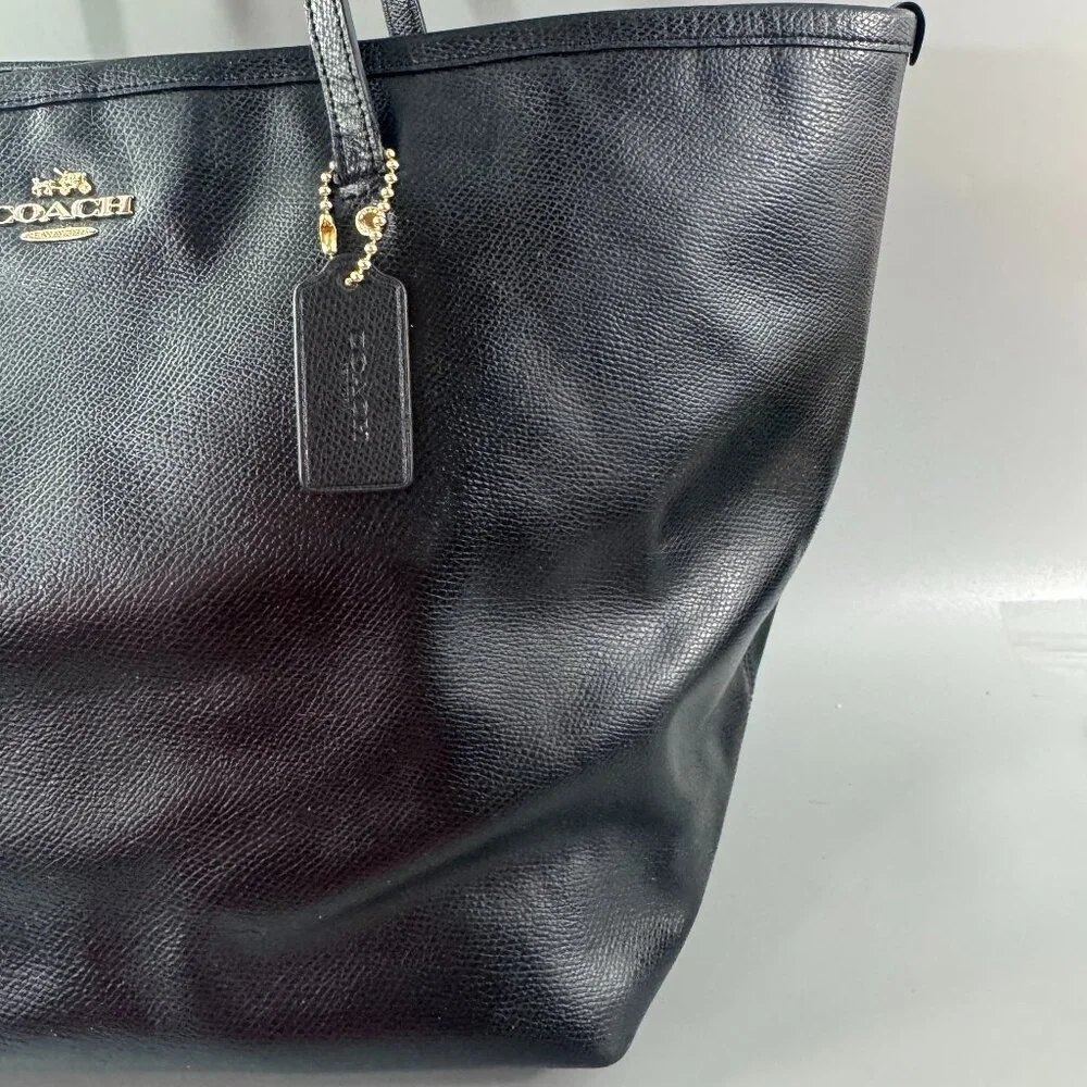 Authentic Coach # F34099 Black Leather Crossgrain Large Taxi Tote Bag - Picture 3 of 13